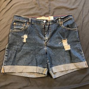 Levi’s jean shorts